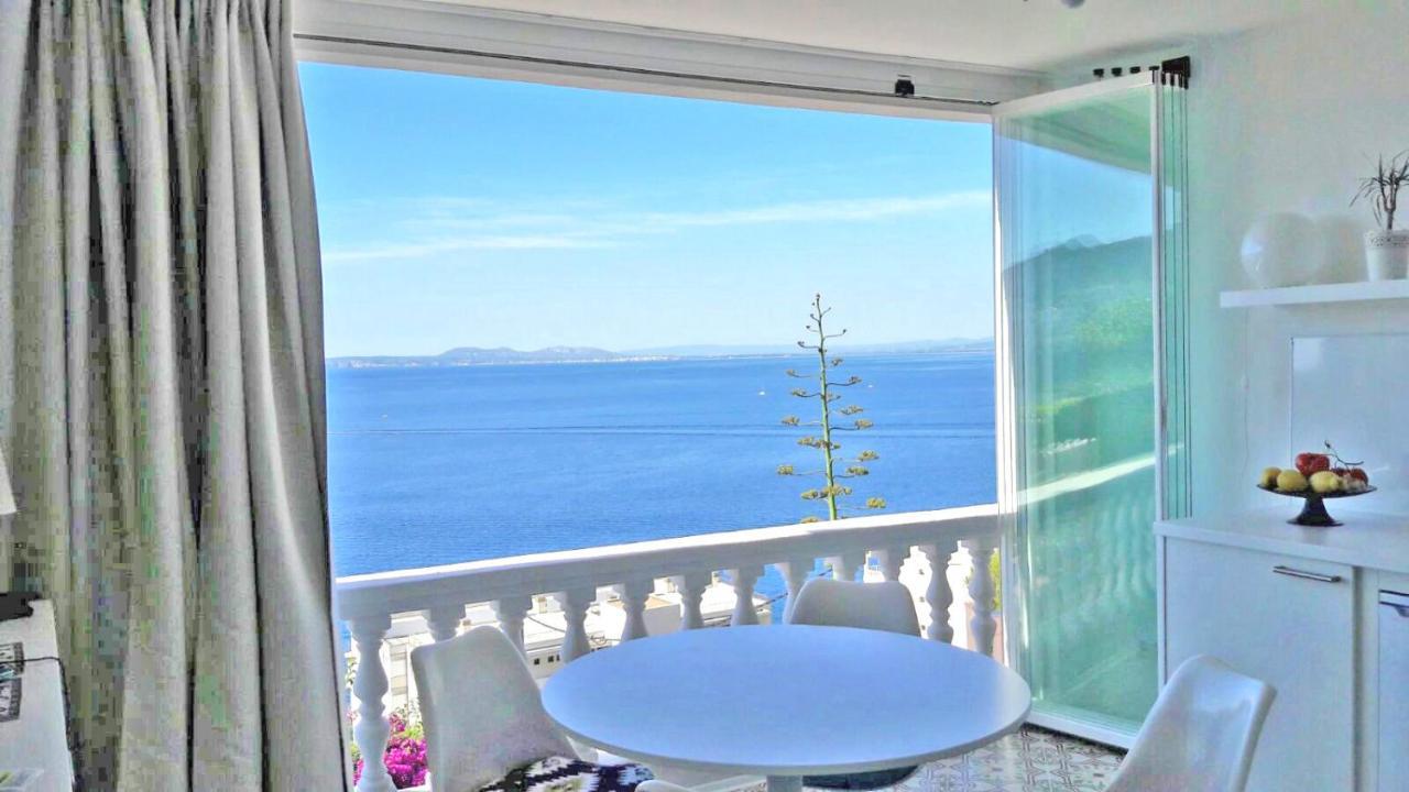 Breathtaking Costabrava Seaview Apartment 5M Beach - Casa Artevida Росес Екстер'єр фото
